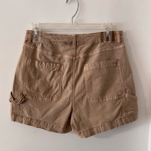 American Eagle Highest Rise 90s Boyfriend Shorts size 8 Khaki Carpenter Shorts - Picture 3 of 11
